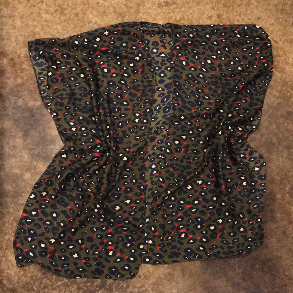 Olive and red kimono